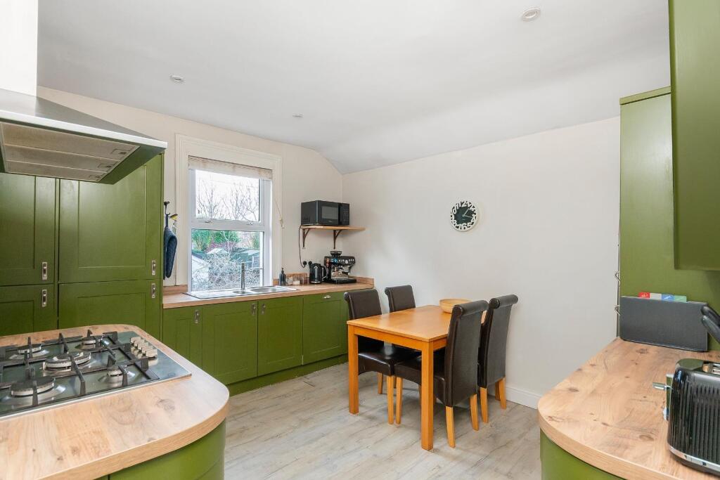 1W5R3ATN - Kitchen C.jpg