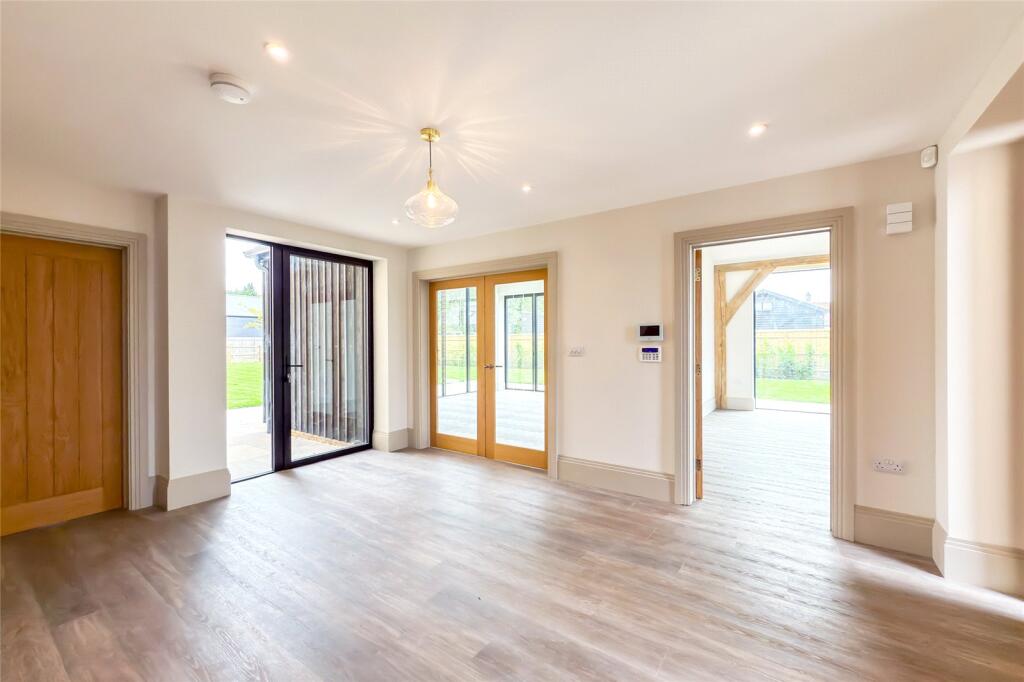 Poplars House, Kennel Lane, Kinsbourne Green, Harpenden, Hertfordshire, AL5