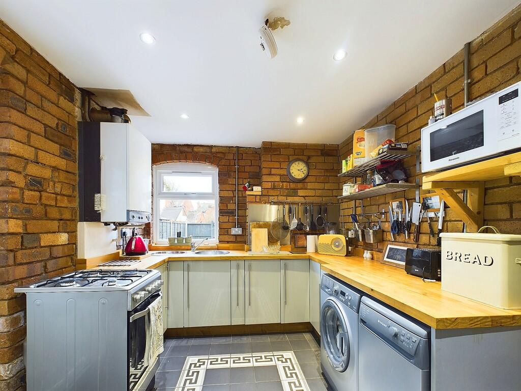 CAM03582G0-PR0070...