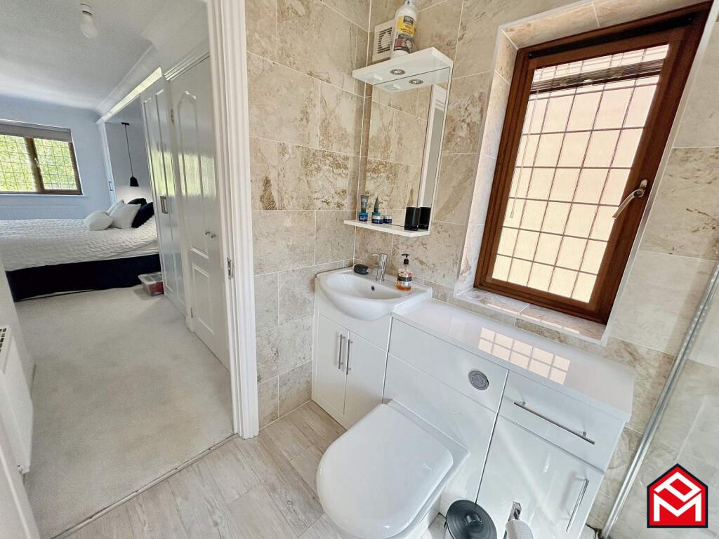 En-suite shower room