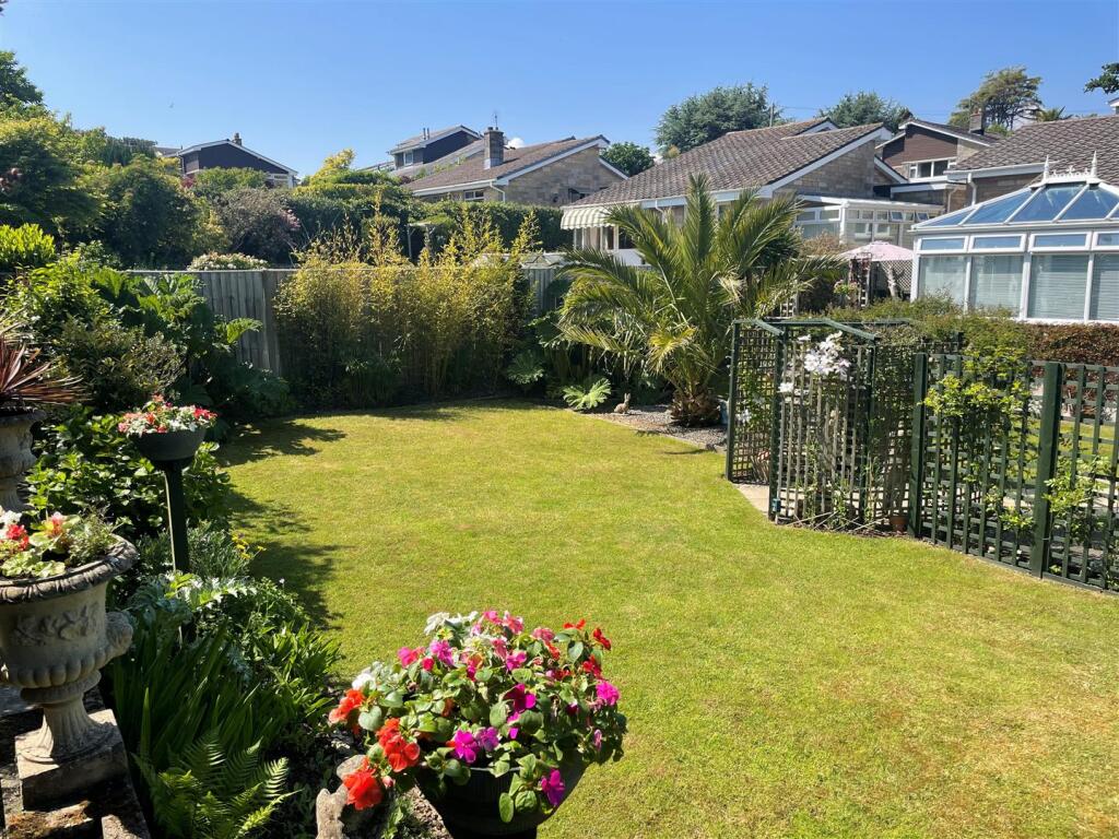 Garden 2.jpg