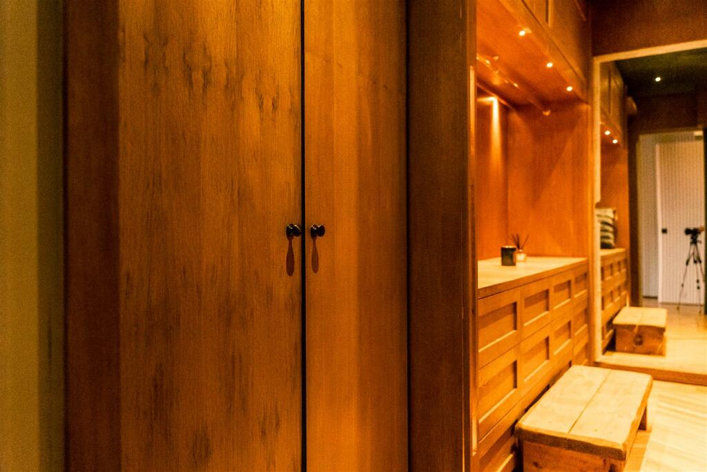 Dressing area