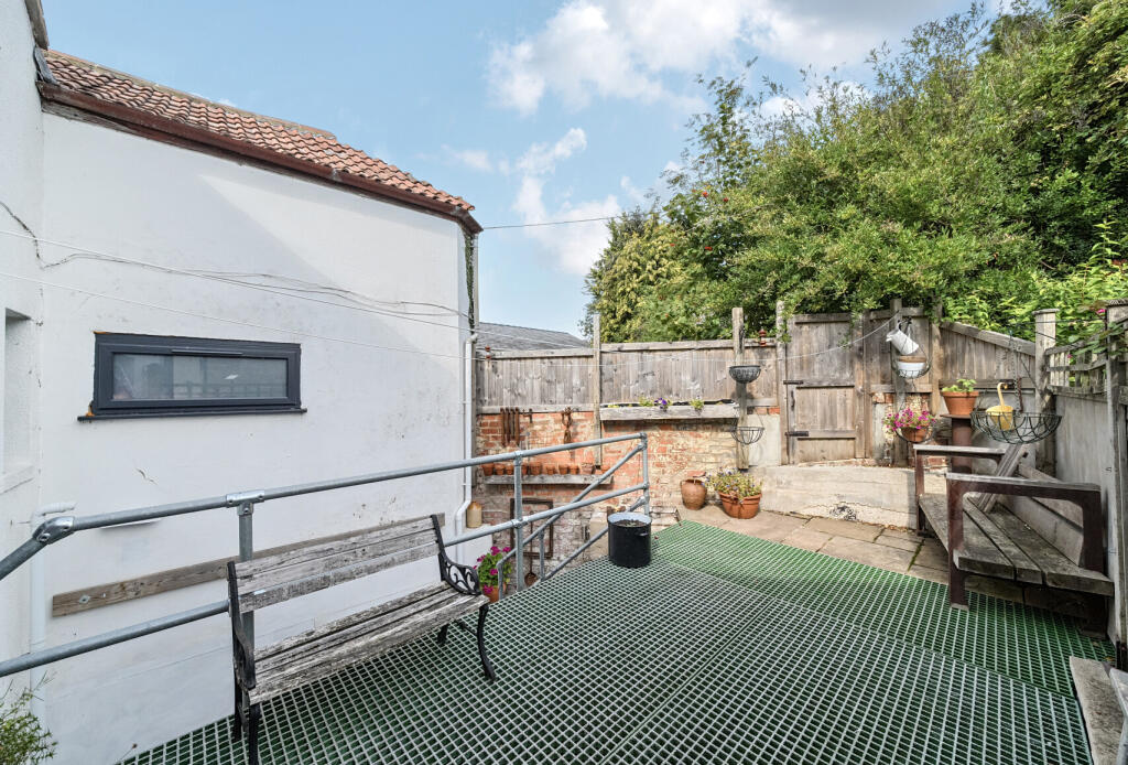 1347997-17-68bb02...