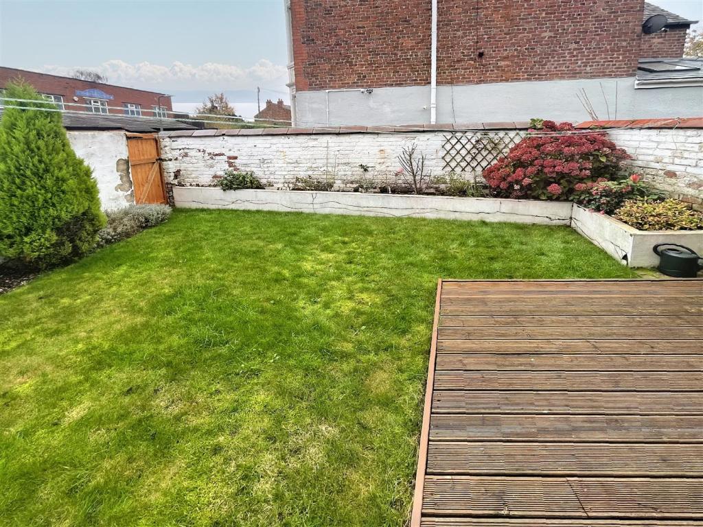 Gardens 3.jpg