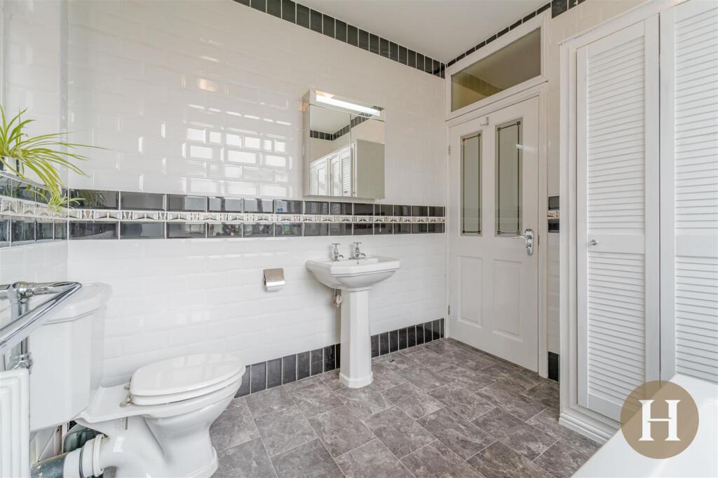 Hadleigh Estate Agents-4.jpg