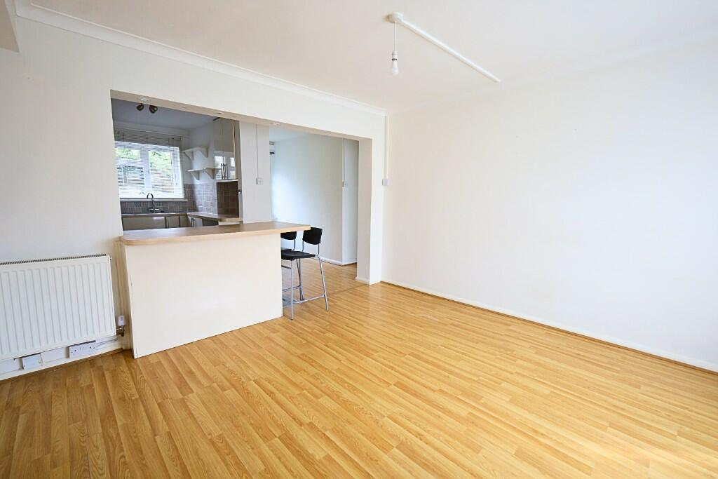 Lounge/Kitchen 