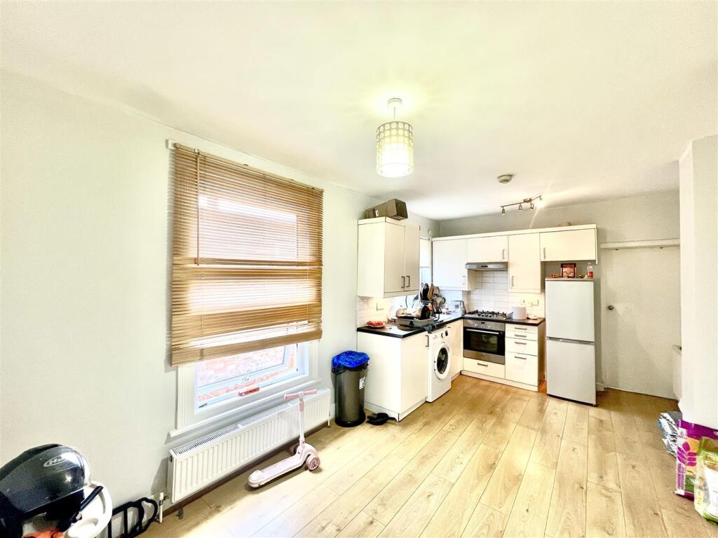 Open Plan Kitchen/ Reception Room