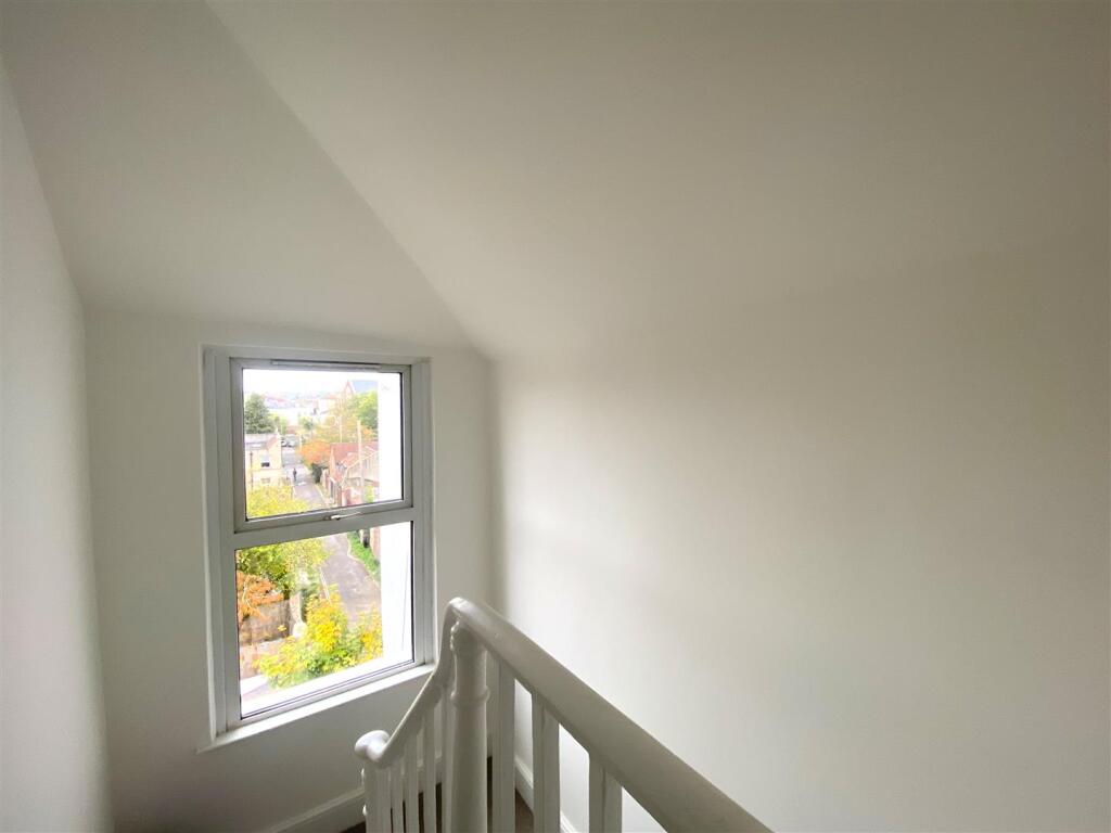 HALLWAY.jpeg