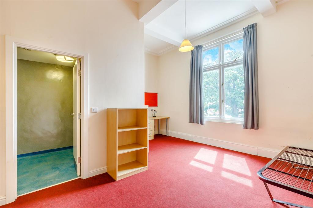 8508862-interior05.jpg