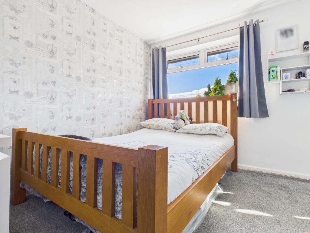 CAM03729G0-PR0163-STILL030