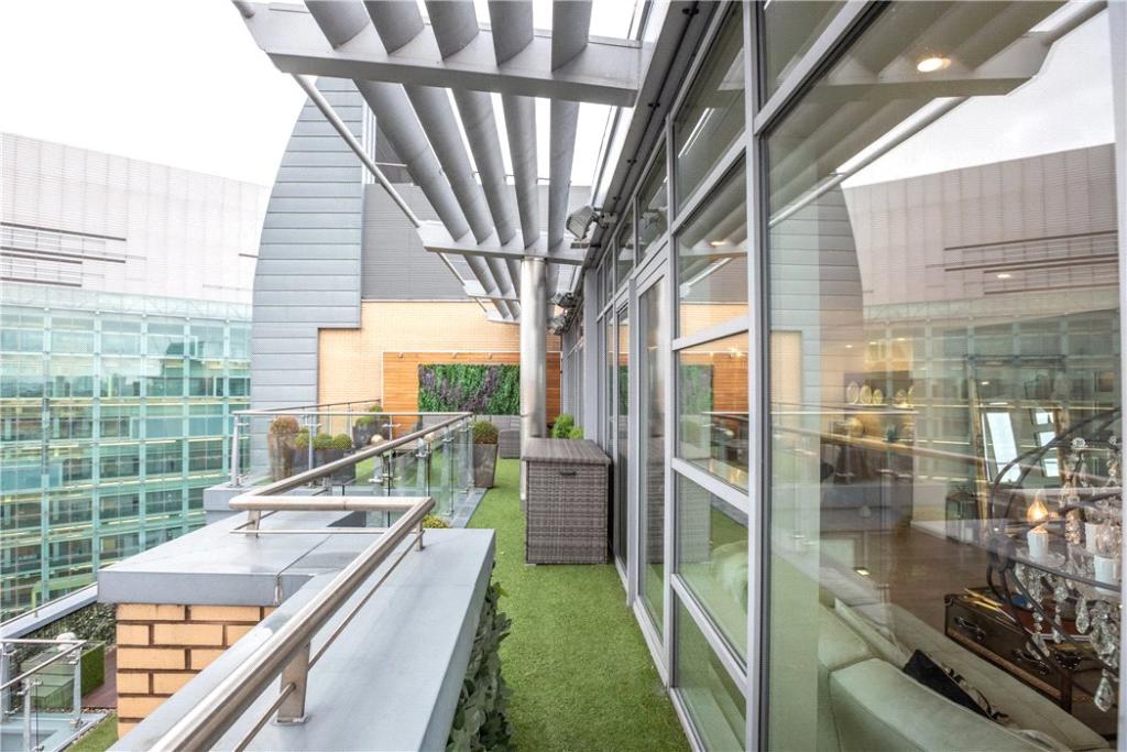 Wraparound Balcony