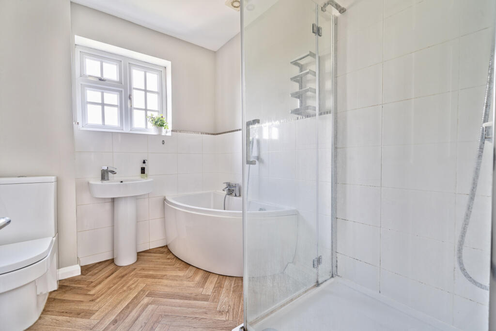 1293261-23-682ca8...