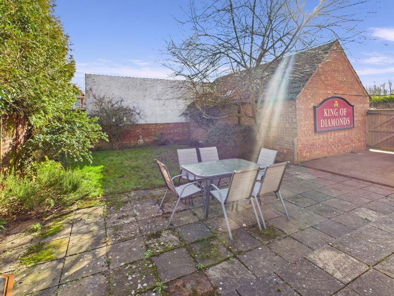 Rear Courtyard Garden