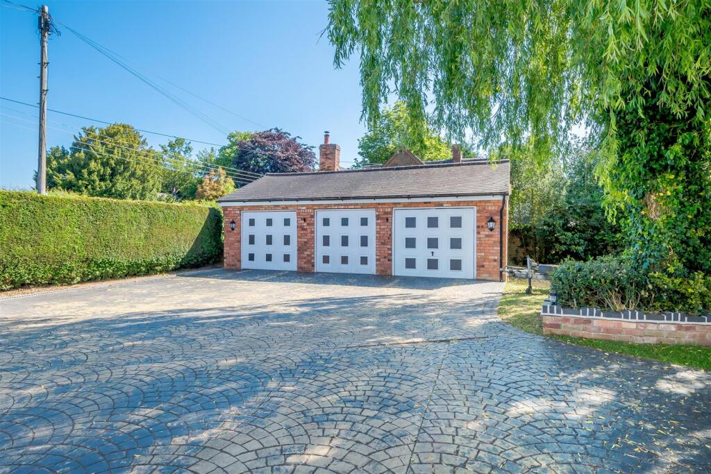 8649206-exterior28.jpg