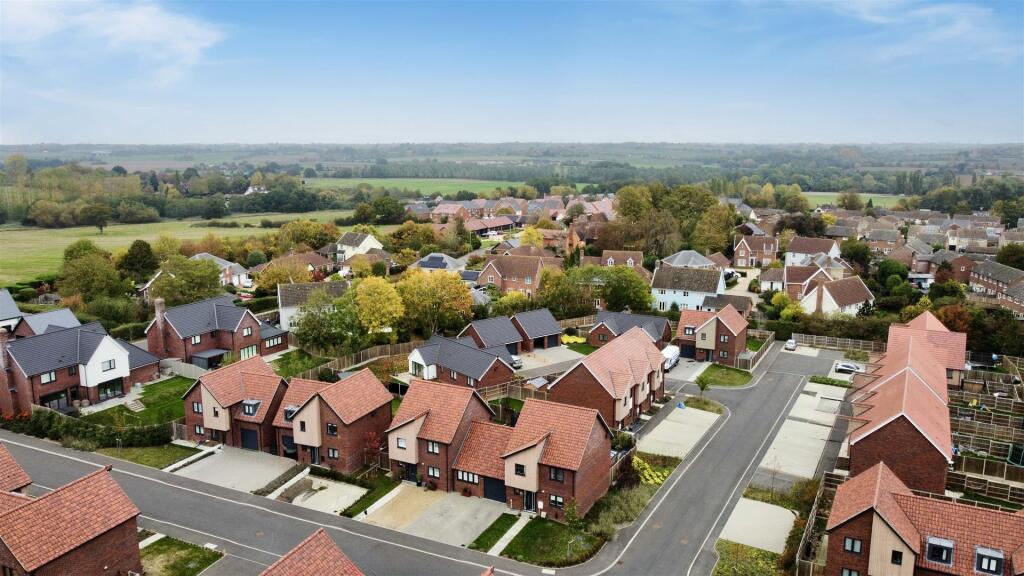 dji_fly_20251017_145928_816_1760709645160_photo_op