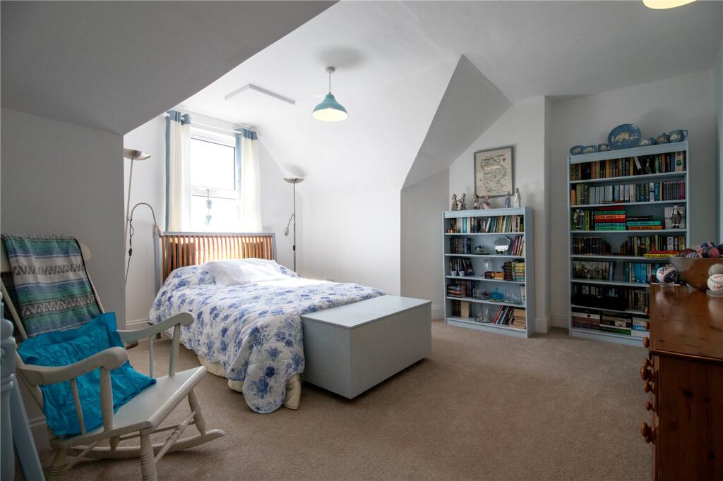 Front Double Bed 4