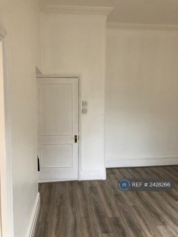 Studio 1 - Living Space