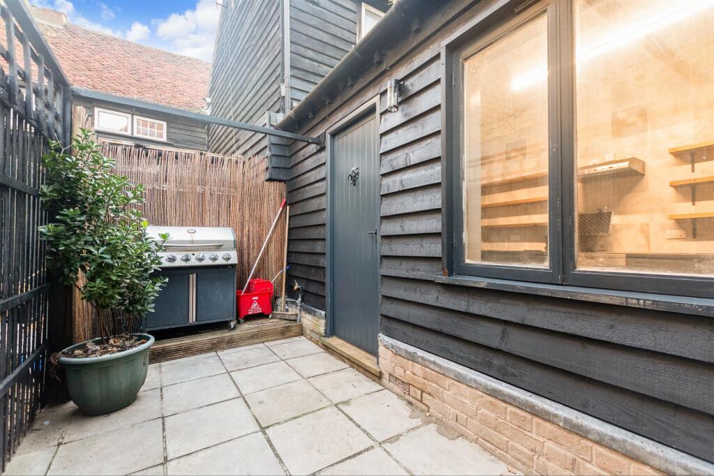 Patio / Decking