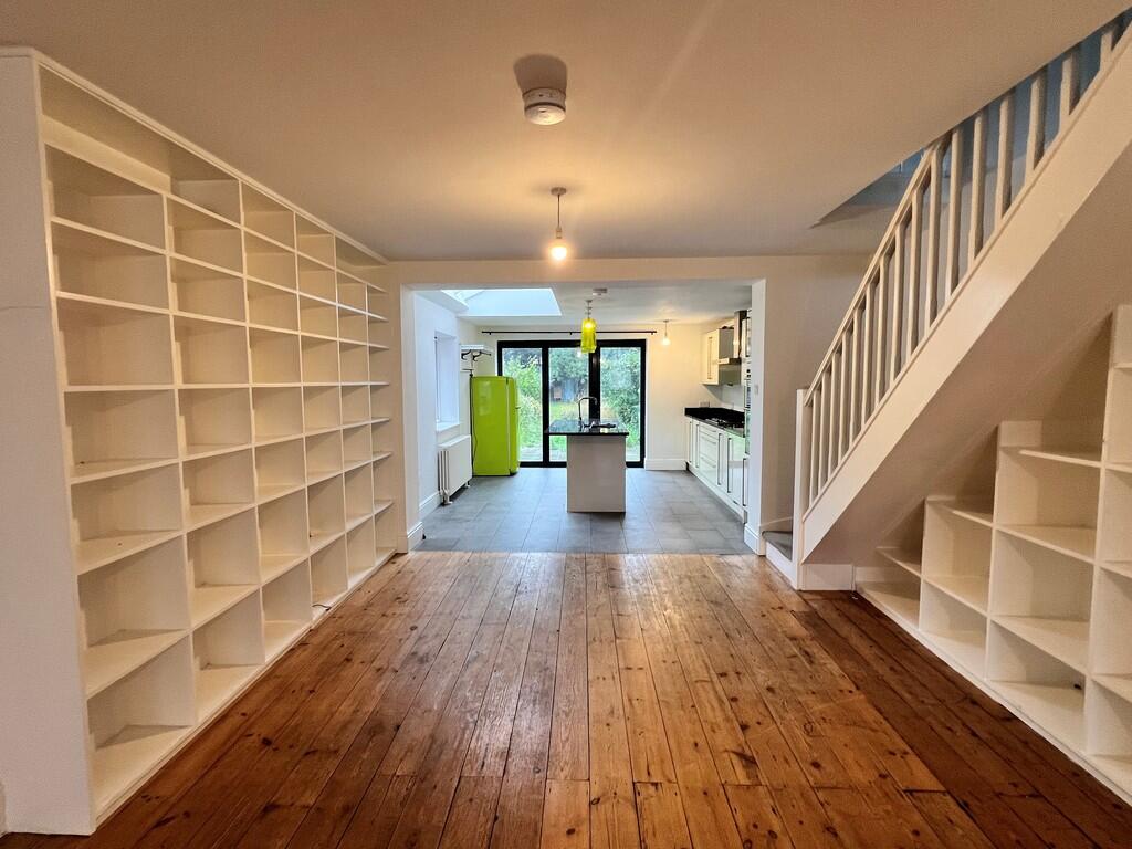 carr av new 004