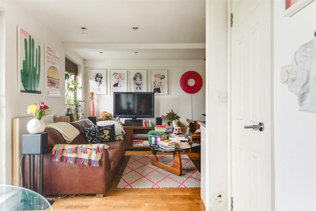 43 Vallance Road-10.jpg