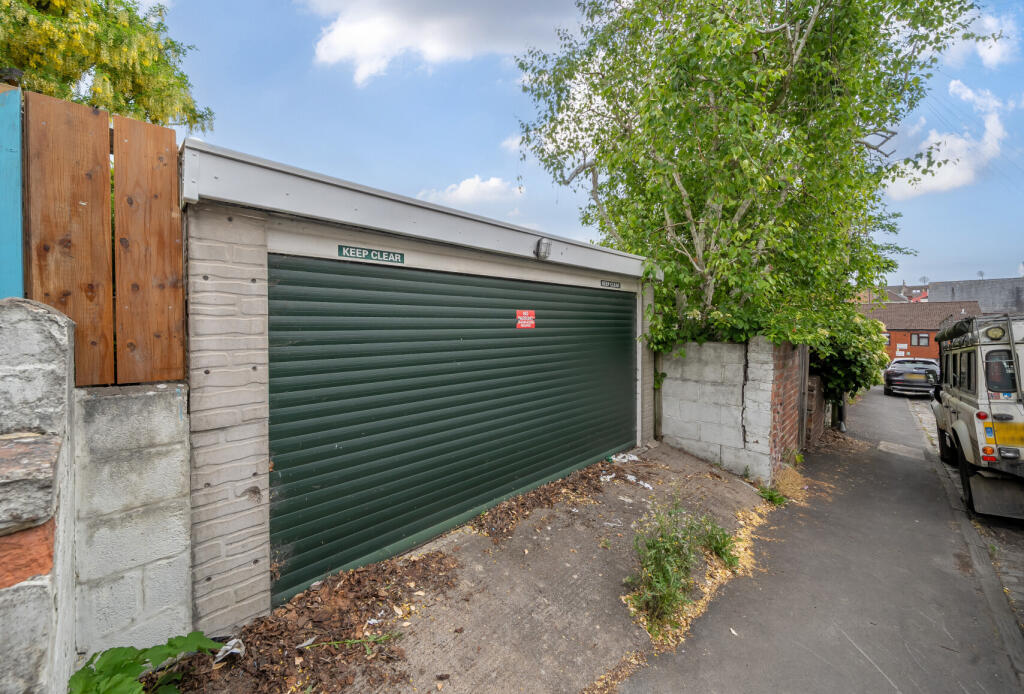 1296097-1-682ae23...