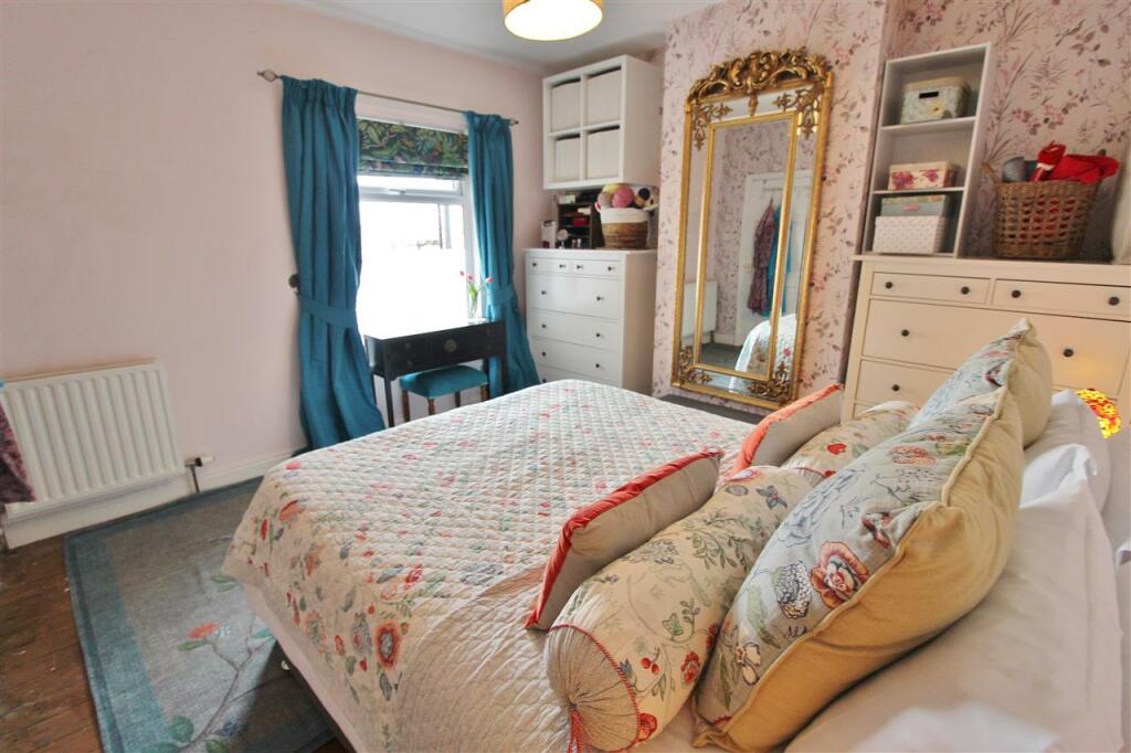 BEDROOM TWO