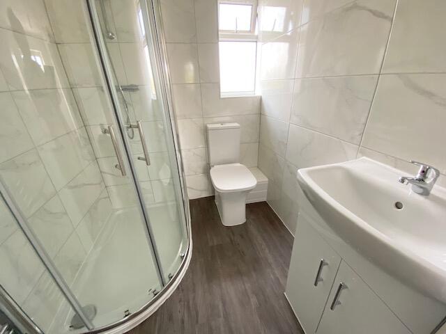 En-suite Bathroom