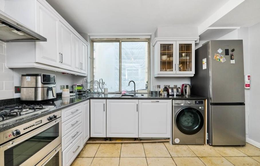 28 annes court 6 16.09.png