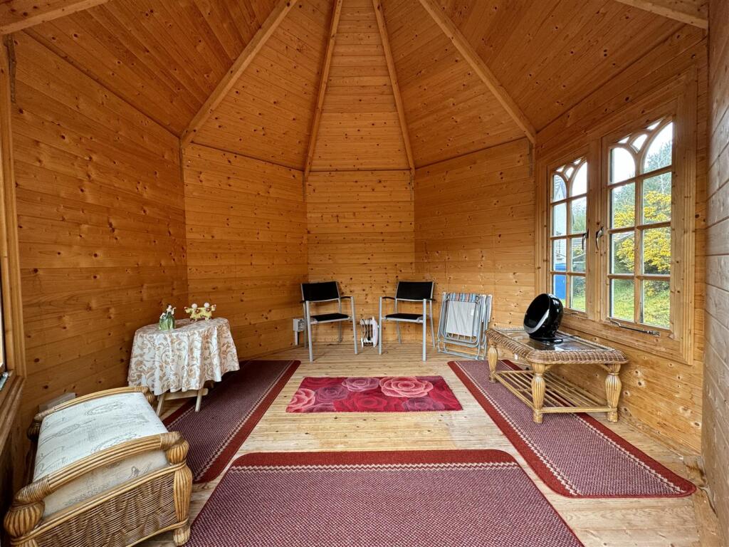 SUMMER HOUSE.JPG