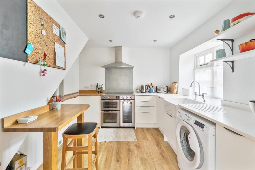 Kitchen / Breakfast Room