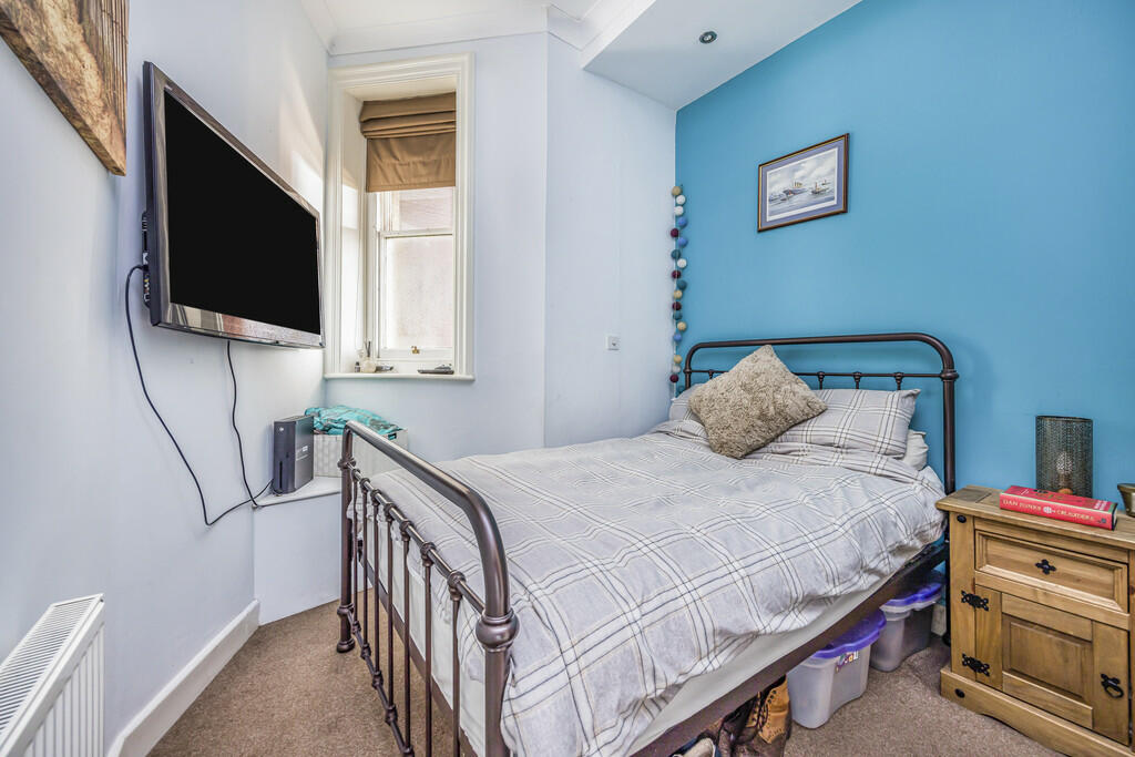 Flat 34, Grand Ma...