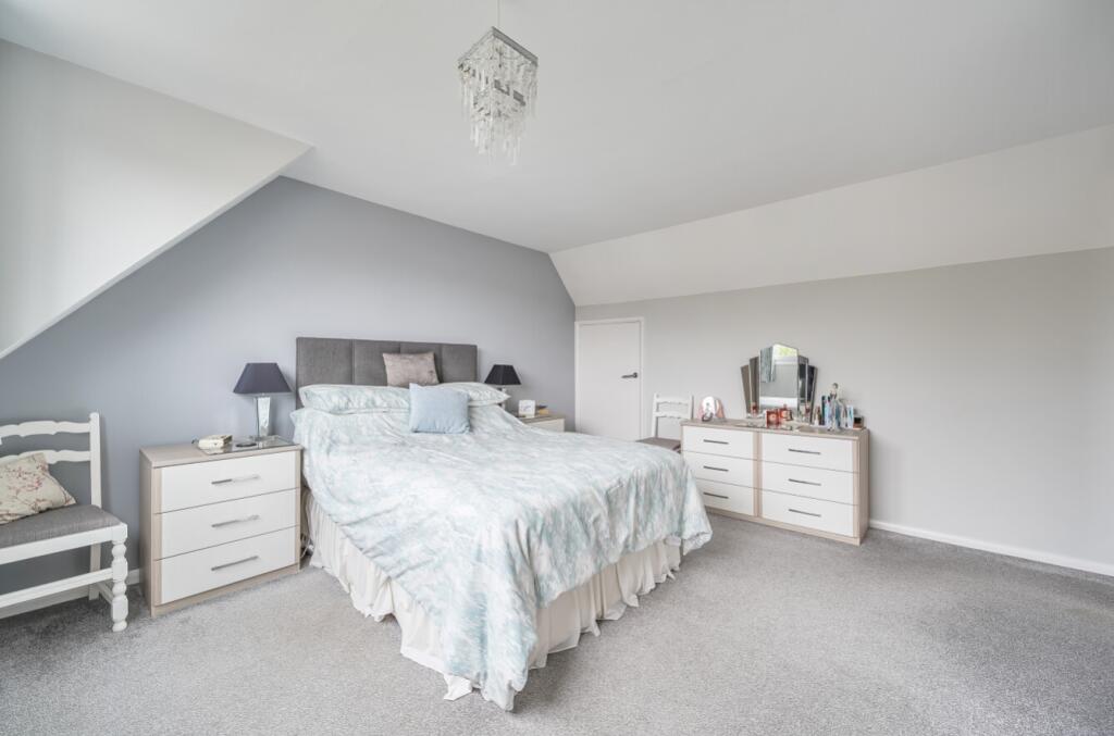 1369991-22-68efb96484748