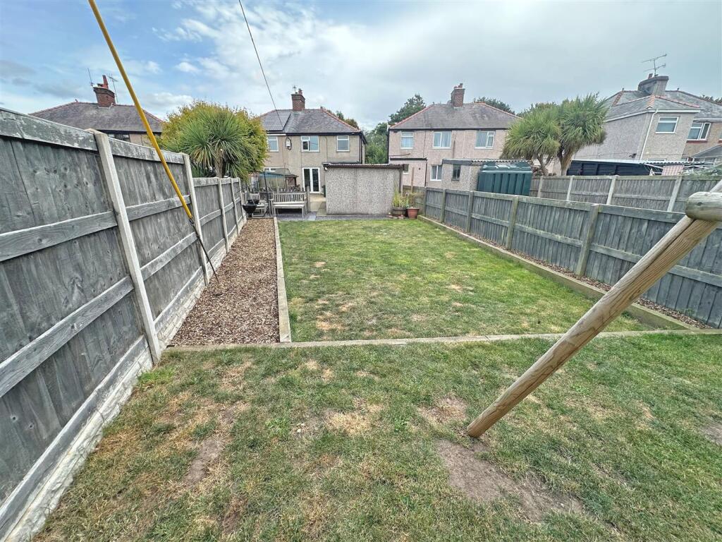 Back Garden View 5.jpg