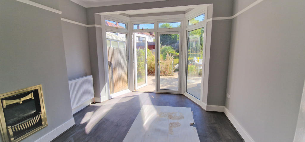 REAR RECEPTION