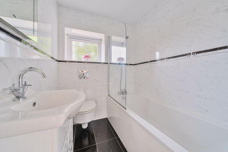 Bedroom One En-Suite