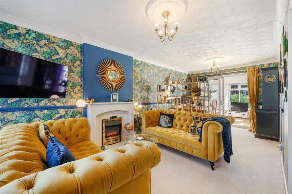 Sitting Room.jpg