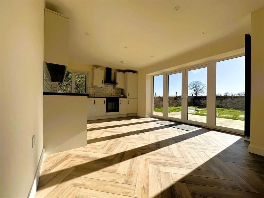 Kitchen I.jpg