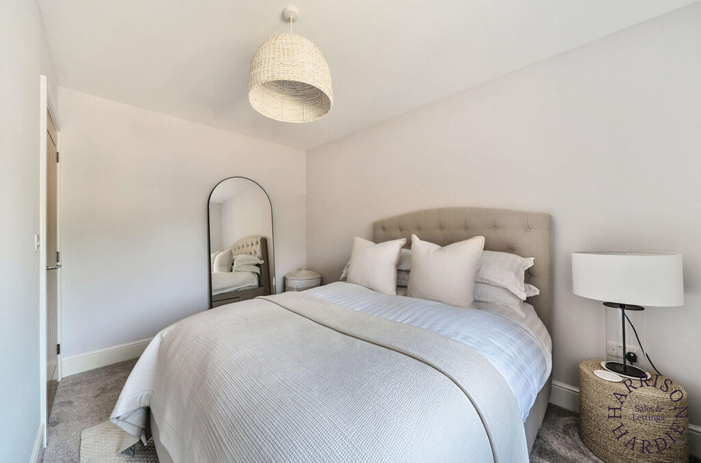 a4cfc443-5e43-454...