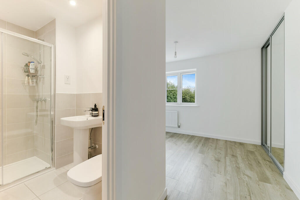 ANNING CLOSE, 5 (...
