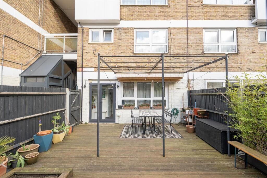 Broadhurst House, Joseph Street, E3