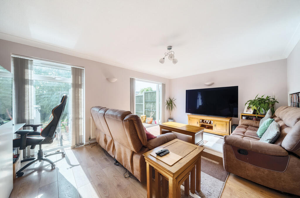 1333967-14-689a15...