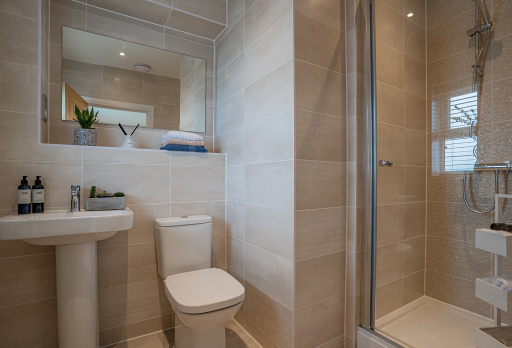 Maple-Ensuite