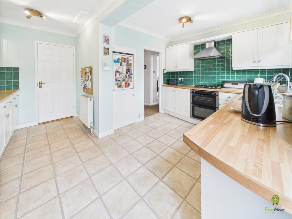 Presented By Clinton Crawford - Ewemove Bexley and