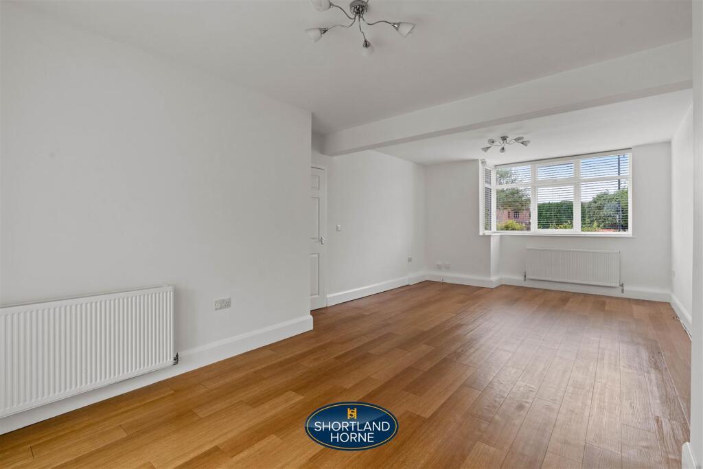 Lounge / Dining Room