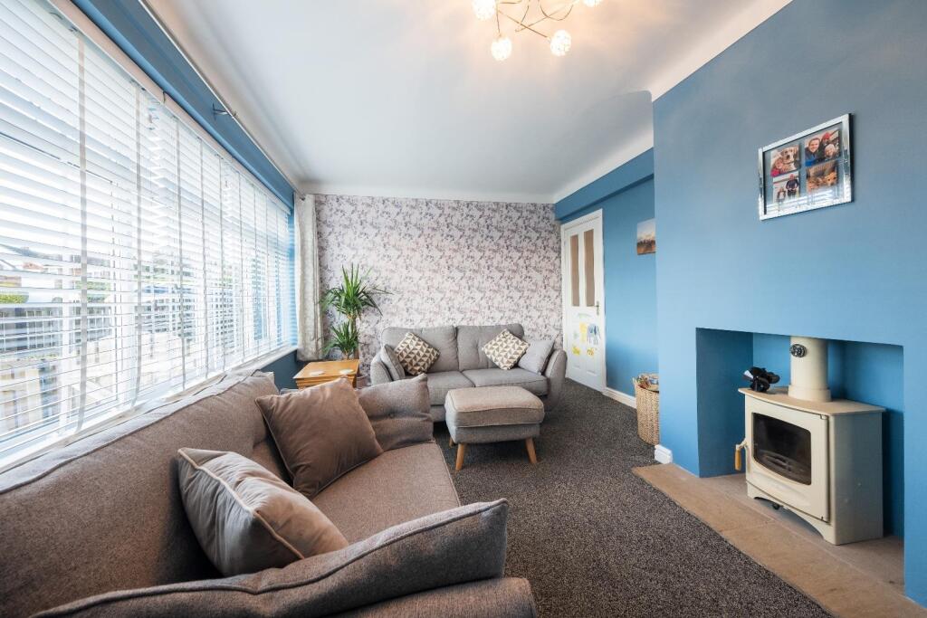 27 Hockenhull Crescent-037.jpg