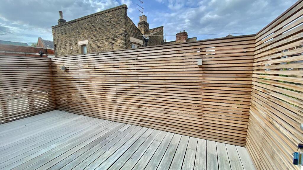 Stoke Newington Church Street, N16