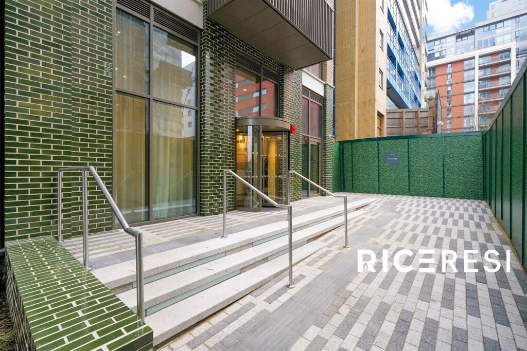 Eden House (Amenities Club)