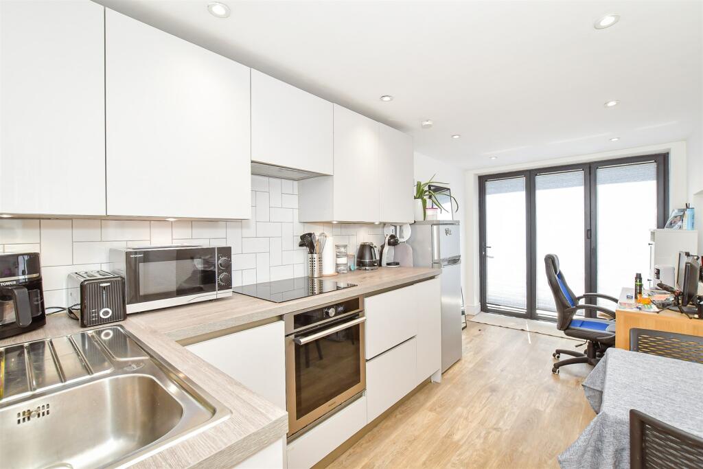 Annexe Lounge/ Kitchen