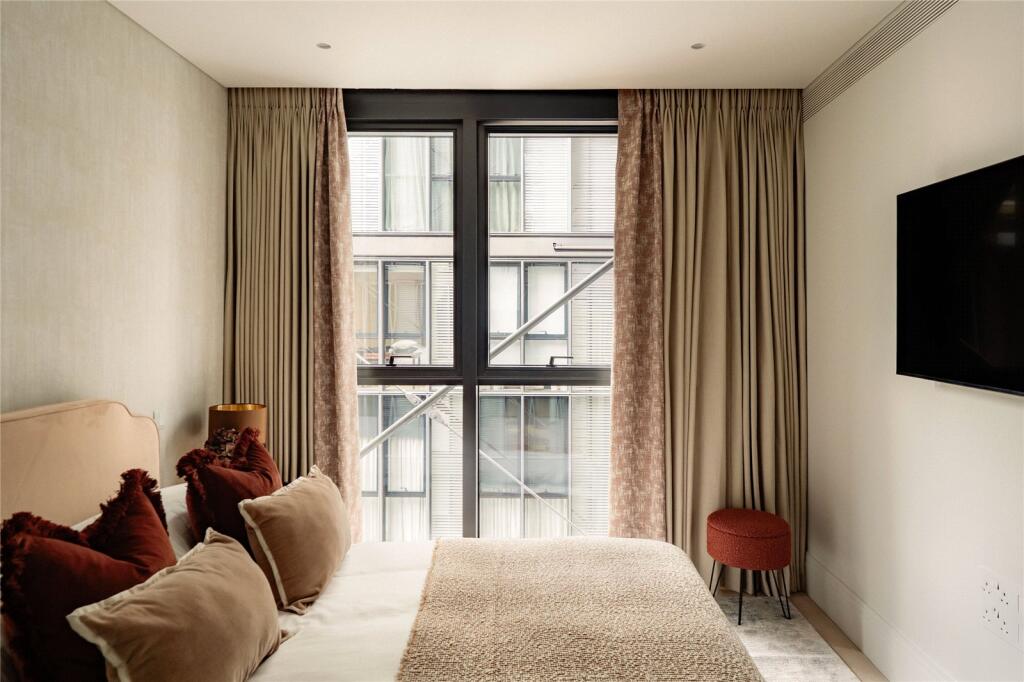 Double Bedroom