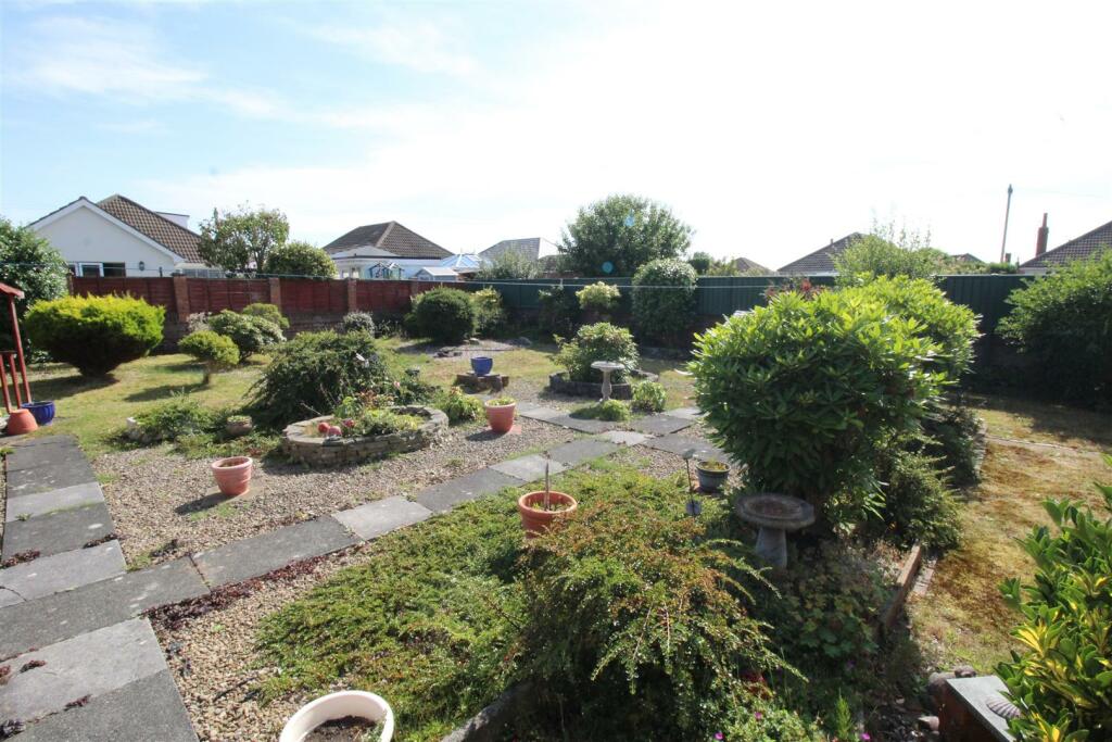 Clive Ave, 31 Rear 1.JPG